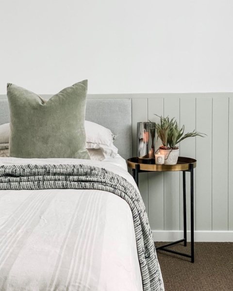 Dado Height Wall - easyVJ