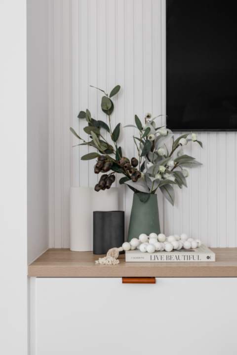 Full Height Wall - Silhouette Channel