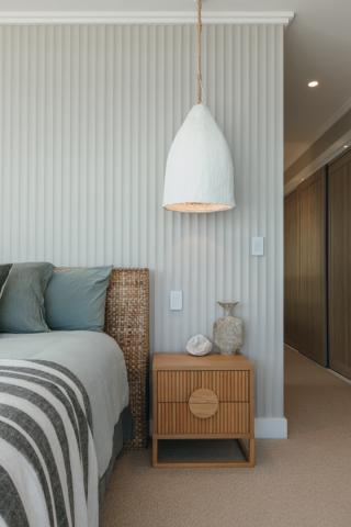 Full Height Wall - Silhouette Cove