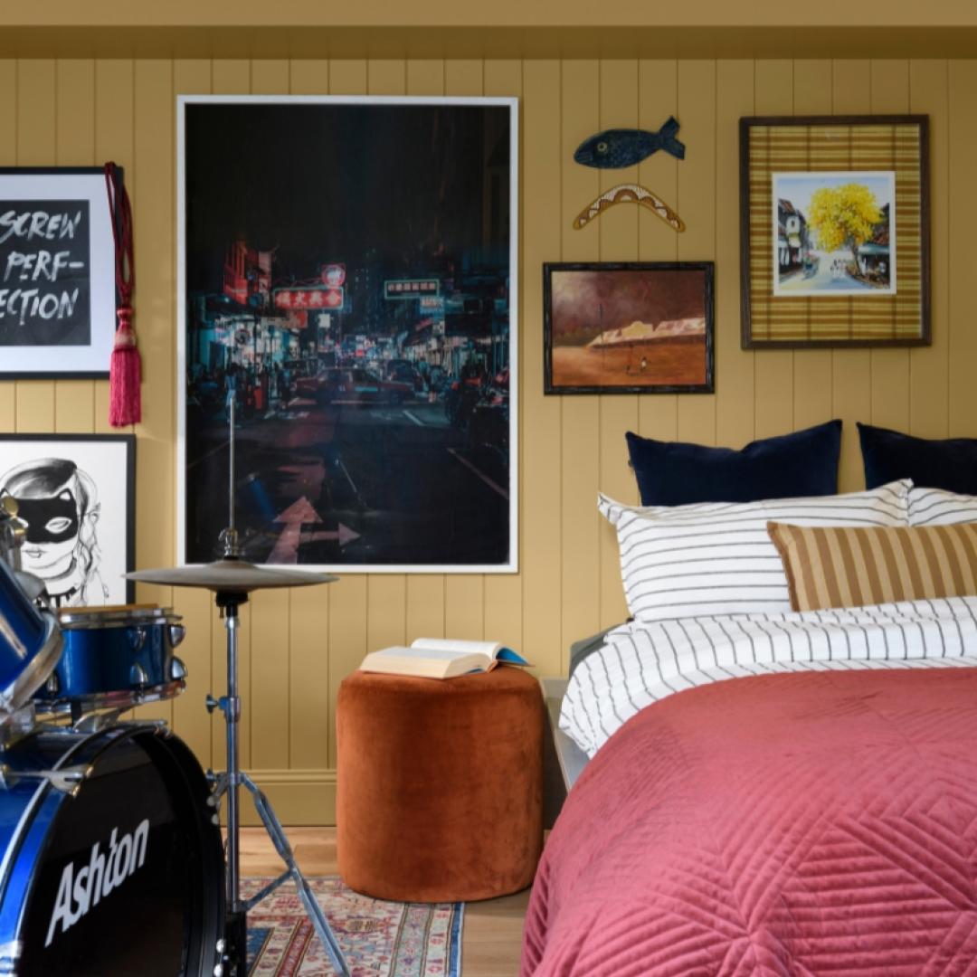 Cedar & Suede Bedroom Renovation feat. easyVJ